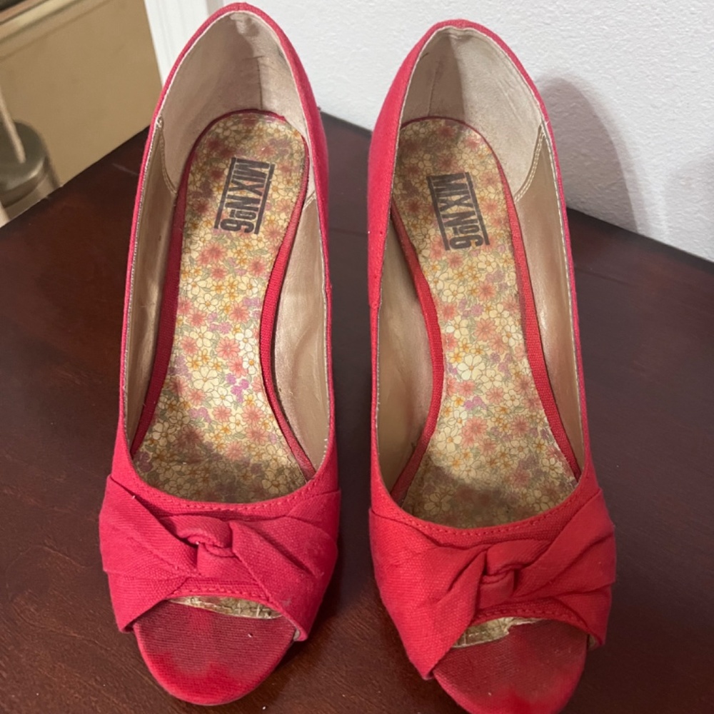 Used shoes - Picture 5 of 16